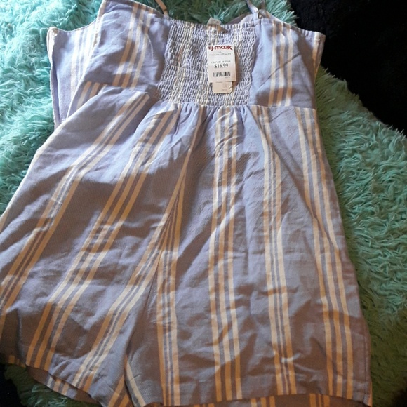 Romper - Picture 2 of 2